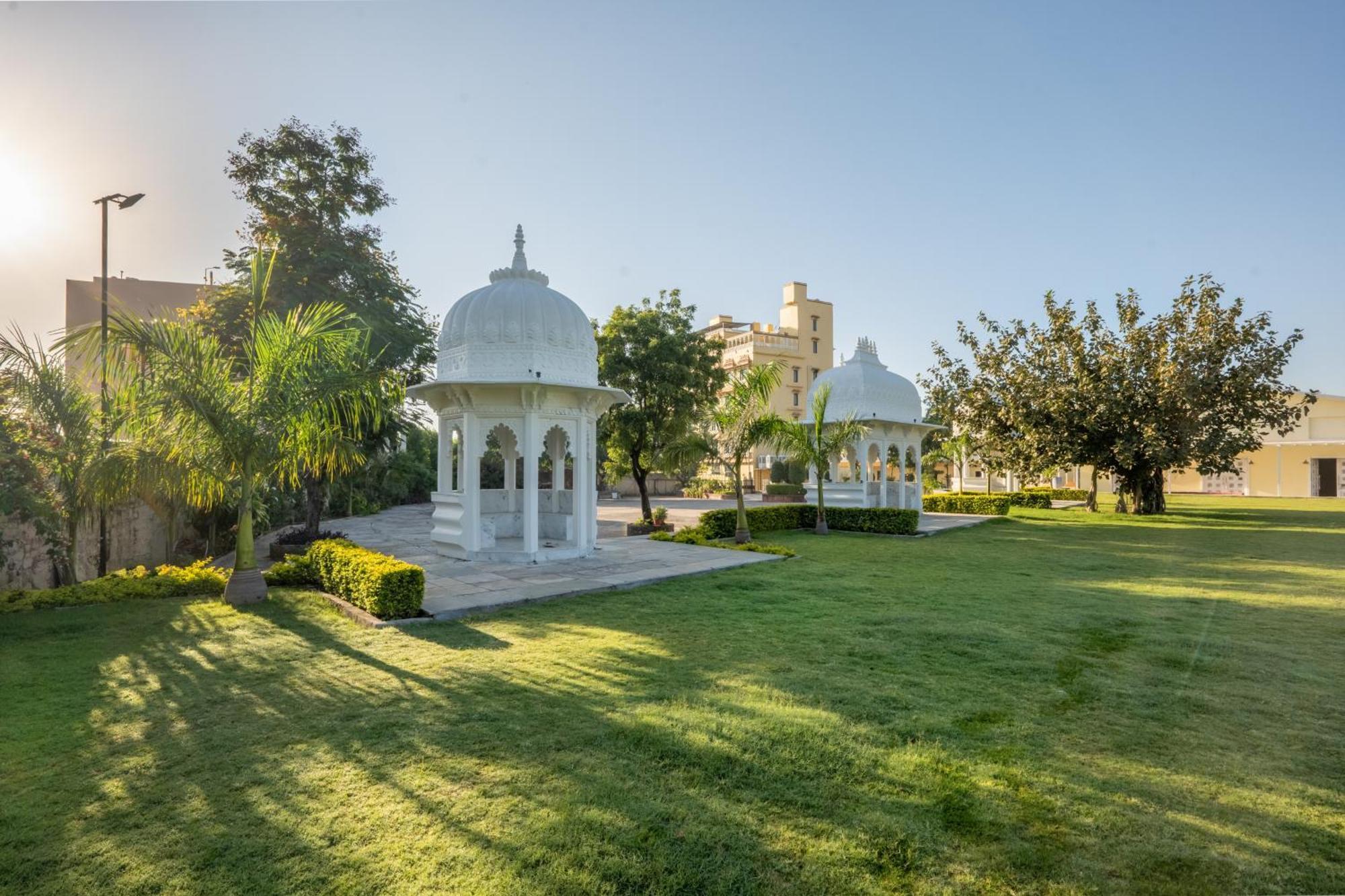 Sterling Balicha Udaipur Hotel Екстериор снимка
